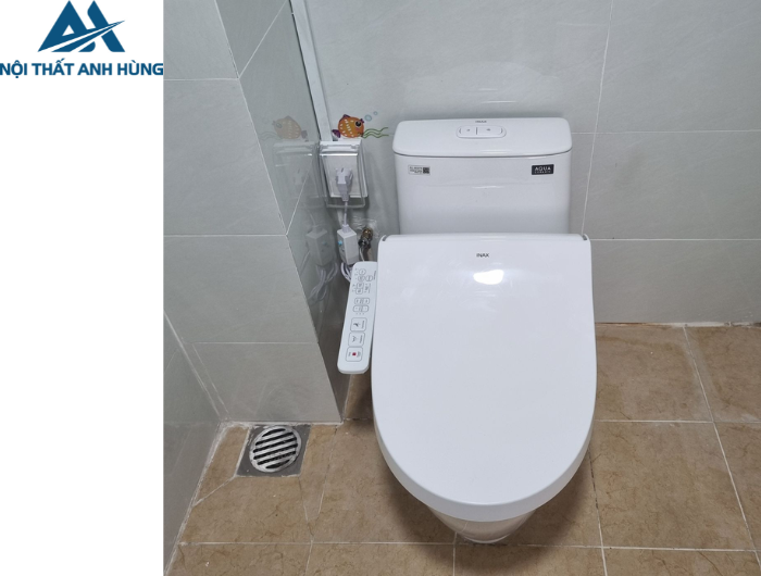 Bồn cầu 1 khối nắp điện tử INAX AC-902 + CW-H18VN