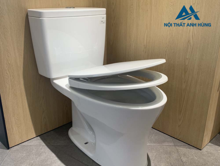 Bồn cầu 2 khối TOTO CS735DT10 nắp đóng êm TC395VS