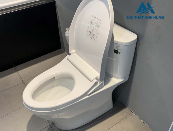 Bồn cầu TOTO CS767RE4 2 khối nắp rửa cơ TCW1211A