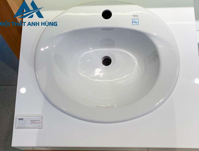 Chậu lavabo dương vành TOTO L501C