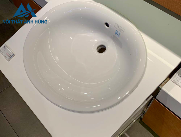 Chậu lavabo dương vành TOTO L762