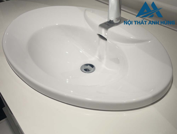 Chậu lavabo dương vành TOTO L909C