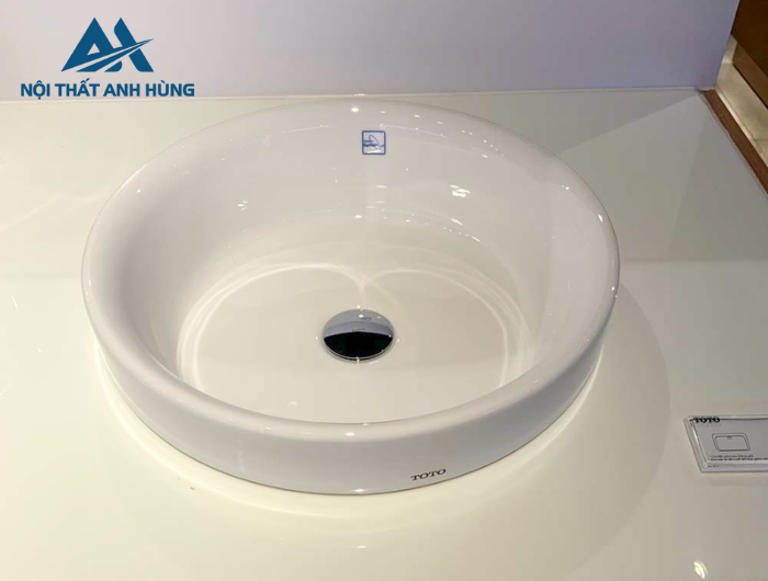 Chậu rửa lavabo đặt bàn TOTO L1704