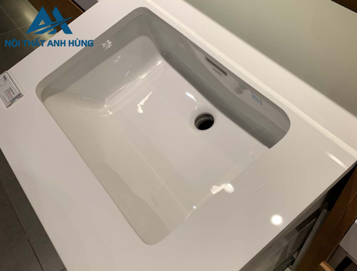 Chậu rửa mặt lavabo âm bàn TOTO LT505T