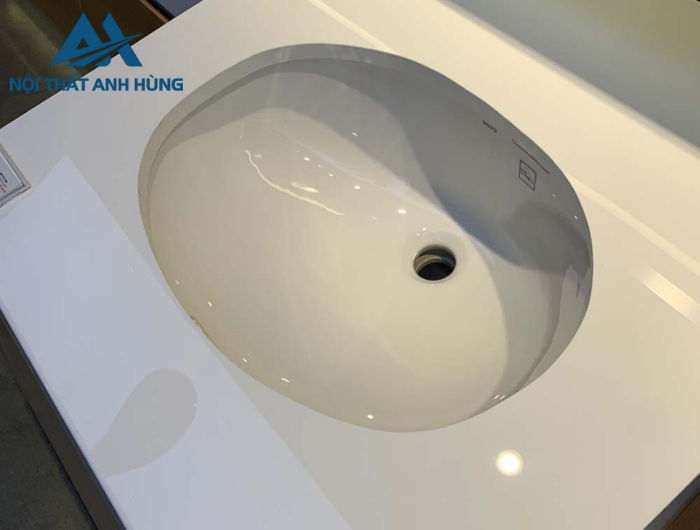 Chậu rửa mặt lavabo âm bàn TOTO LW1505V TL516GV kèm giá đỡ