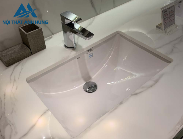 Chậu rửa mặt lavabo âm bàn TOTO LW1535V TL516GV kèm giá đỡ