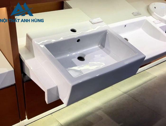 Chậu rửa mặt lavabo bán âm TOTO LT647CS