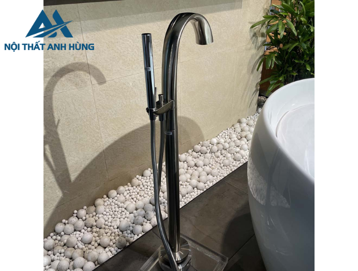 Vòi xả bồn tắm TOTO TBP01301AA TBN01105B đặt sàn nóng lạnh