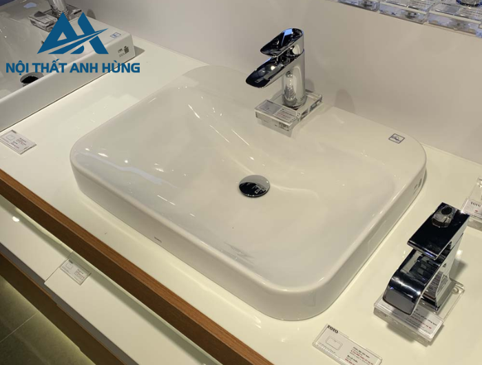 Chậu rửa lavabo đặt bàn TOTO LT5616C