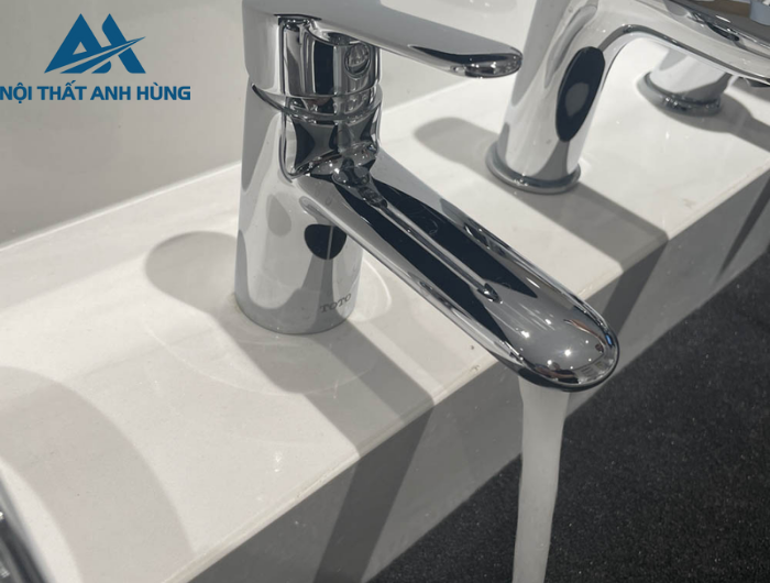 Vòi lavabo lạnh TOTO TVLC101NSR