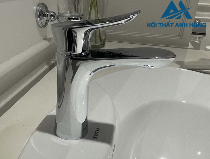 Vòi lavabo nóng lạnh TOTO TLG01301V