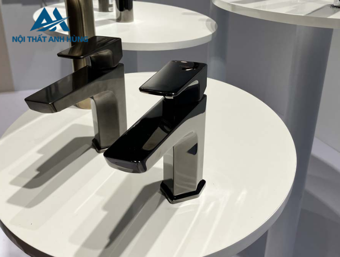 Vòi lavabo nóng lạnh TOTO TLG07301V