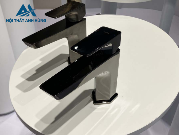 Vòi lavabo nóng lạnh TOTO TLG07301V