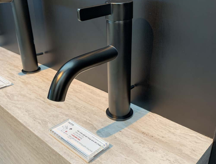 Vòi Lavabo nóng lạnh TOTO TLG11301B#MBL Màu Đen Mờ