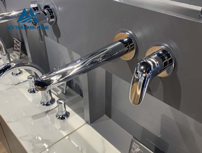 Vòi lavabo nóng lạnh gắn tường TOTO TLS03308B