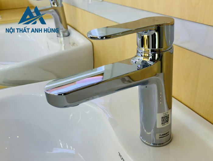 Vòi lavabo nóng lạnh TOTO TLS06301V