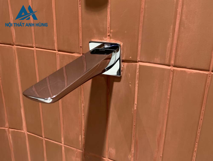 Vòi xả bồn âm tường TOTO TBG02001B