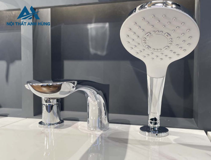 Vòi xả bồn tắm TOTO TBG01305BB nóng lạnh