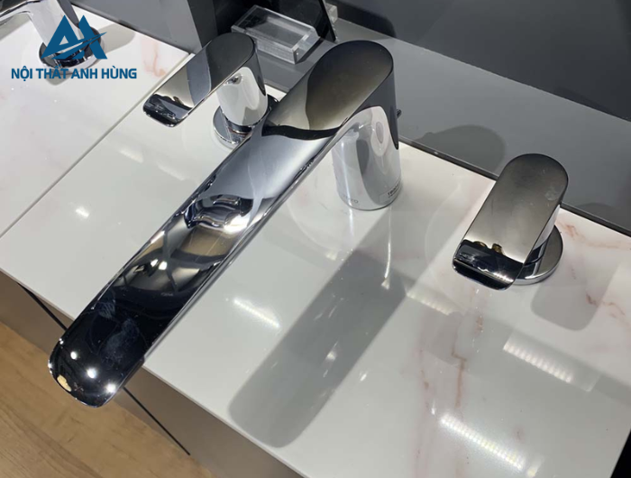 Vòi xả bồn tắm TOTO TBG04201BA nóng lạnh