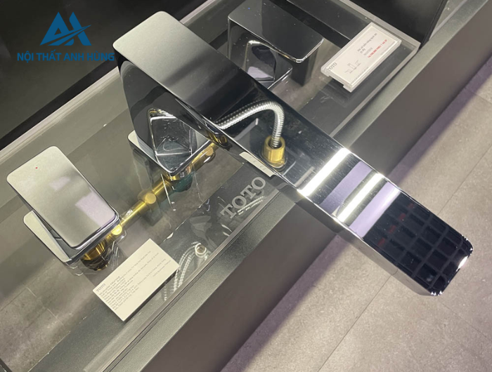 Vòi xả bồn tắm TOTO TBG07201B nóng lạnh