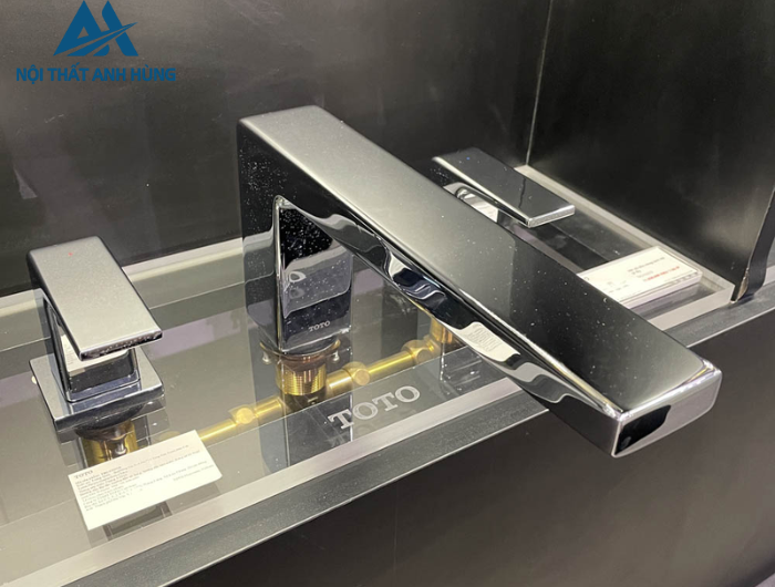 Vòi xả bồn tắm TOTO TBG10201B nóng lạnh