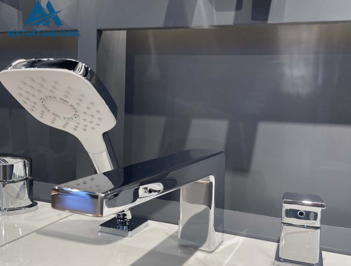 Vòi xả bồn tắm TOTO TBG10305AA nóng lạnh