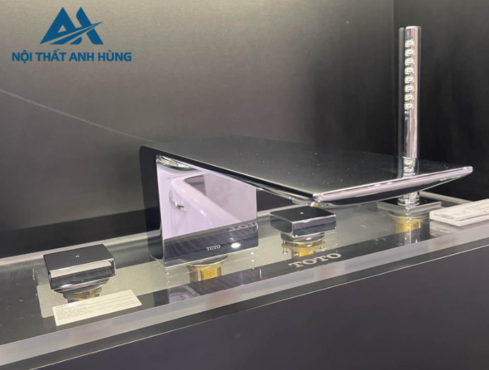 Vòi xả bồn tắm TOTO TBP02202AA kèm tay sen